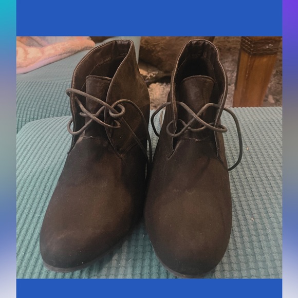 Black wedge booties - Picture 2 of 4